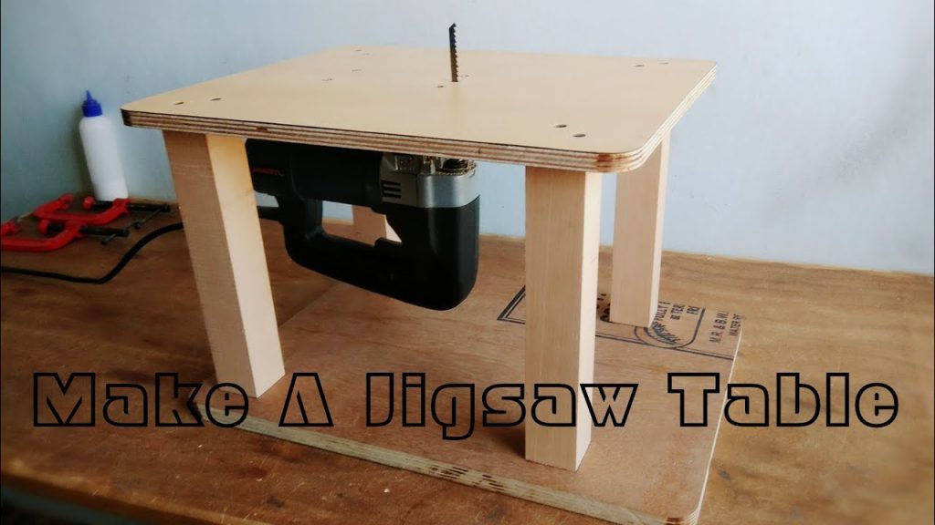Cómo hacer una mesa de corte de madera con una caladora