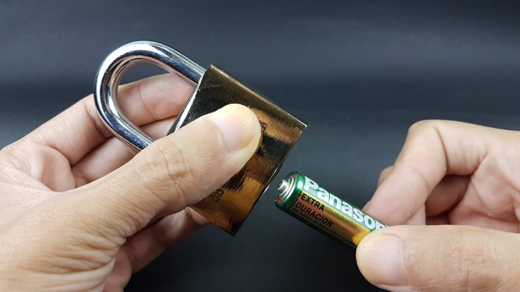 Como abrir un candado sin llave de manera facil