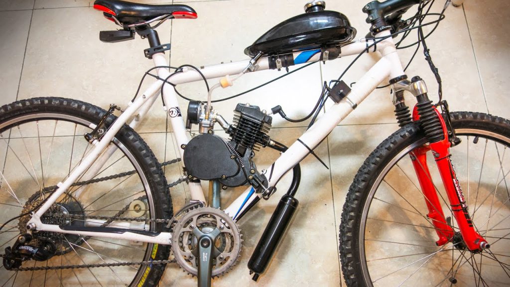 Usar un motor de gasolina en una bicicleta