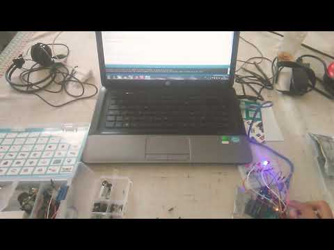 Cómo controlar los LED con sensor giroscópico usando Arduino.
